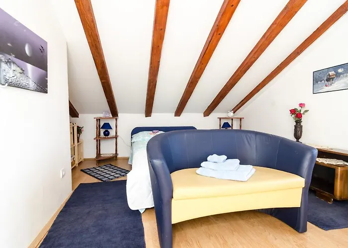 Lucija アパート ドゥブロブニク