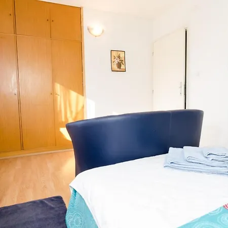 Apartment Lucija *